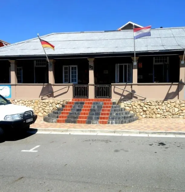 Bay Vista Guesthouse - Image 1