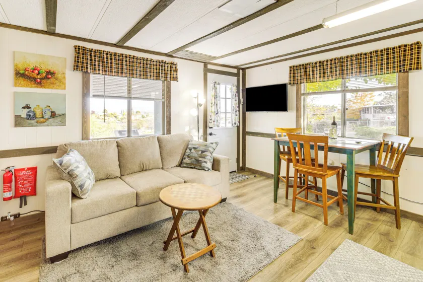 6 Mi to Old Town, Panoramic Views: Cottonwood Gem! - Image 1