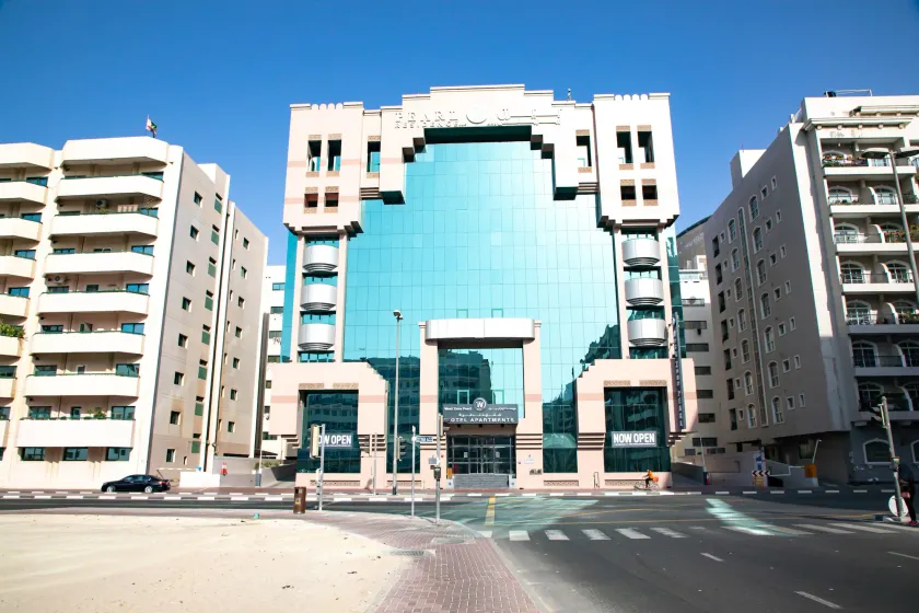 Wescott Pearl Hotel Apartments - Image 1