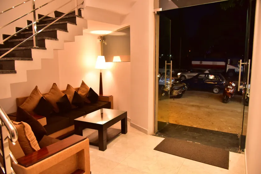 Le Oak Inn - Image 1