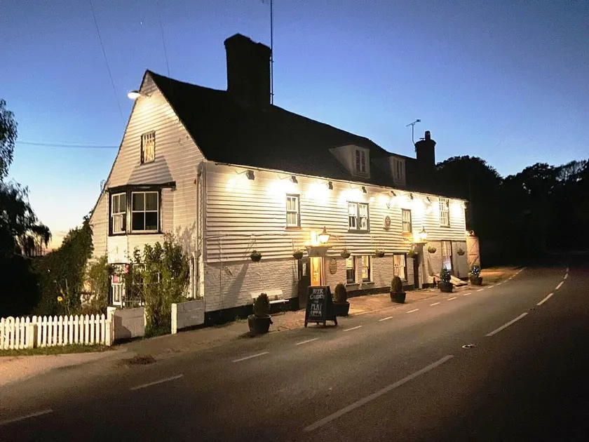 The White Hart - Image 1