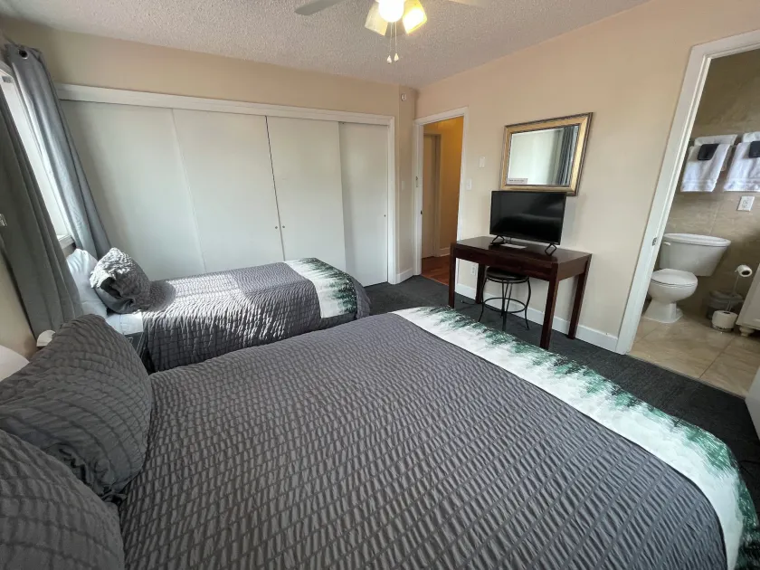 Arctic Fox Inn - Image 1
