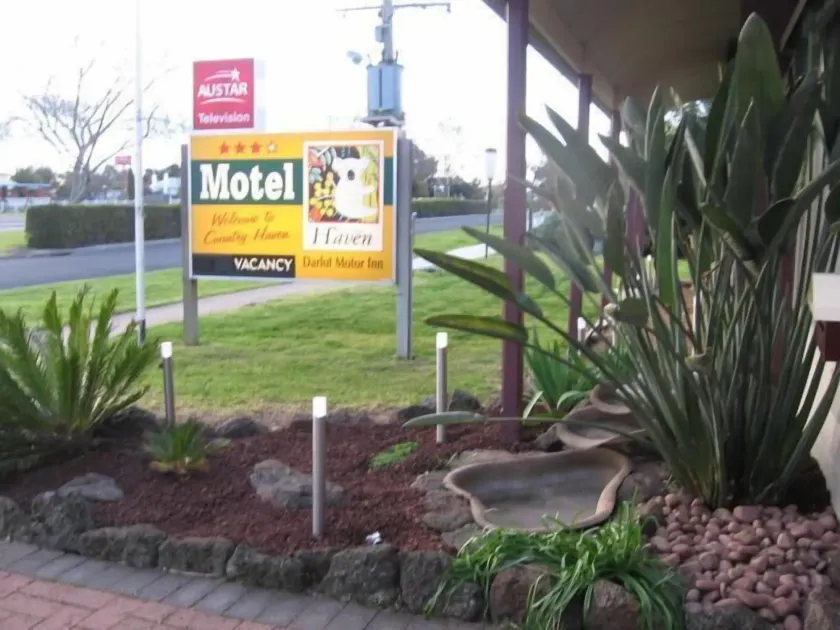 Darlot Motor Inn - Image 1