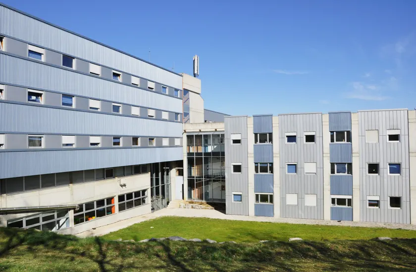 Residencia Universitaria Resa Campus de Montilivi - Image 1