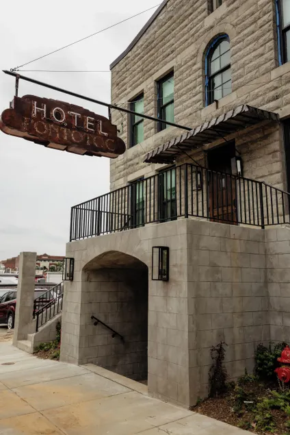 Hotel Pontotoc  - Image 1
