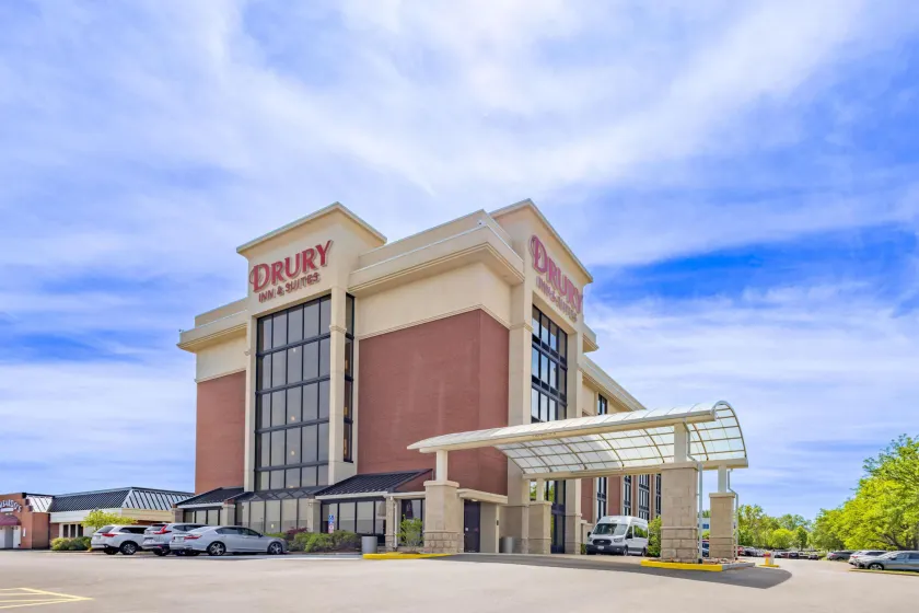 Drury Inn & Suites St. Louis Airport - Image 1