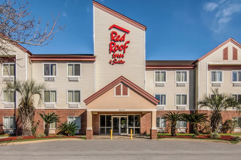 Red Roof Inn & Suites Pensacola East - Milton - Image 1