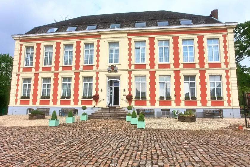 Château de Moulin-le-Comte - Image 1