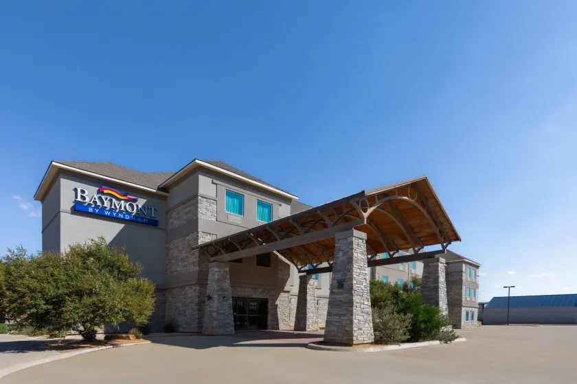 Baymont by Wyndham Andrews TX - Image 1