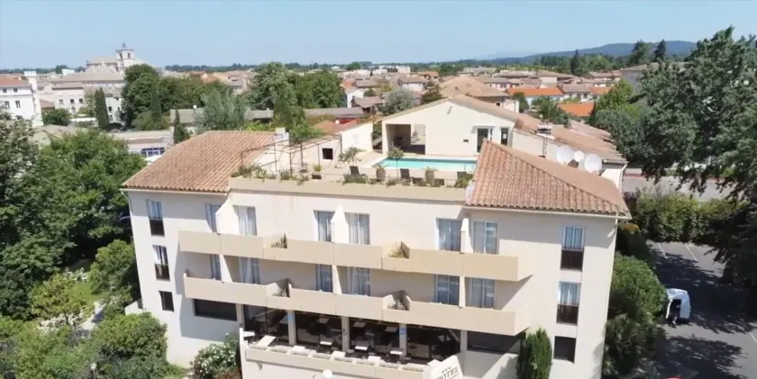 Hotel Les Nevons - Image 1