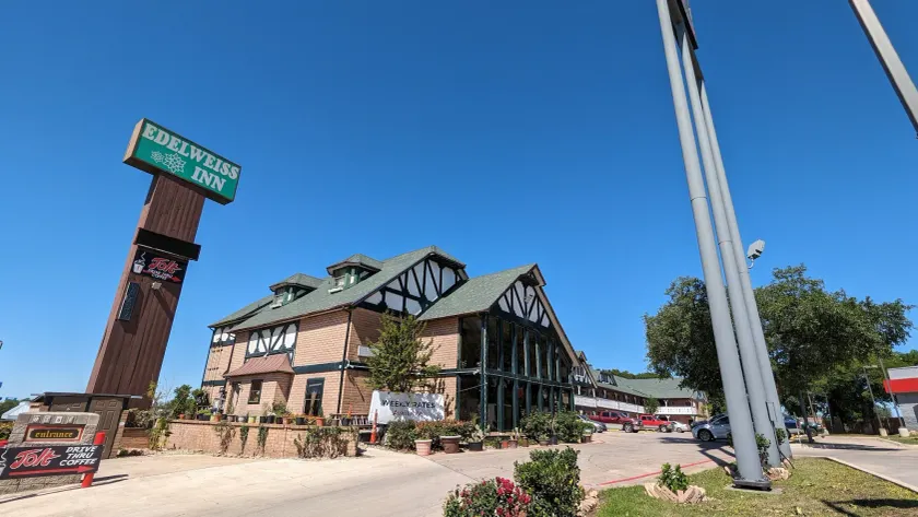 Edelweiss Inn New Braunfels - Image 1