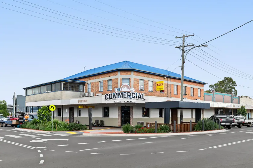 Commercial Hotel Kingaroy - Image 1