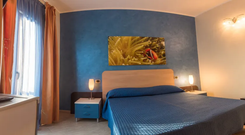 Hotel Mirage - Image 1