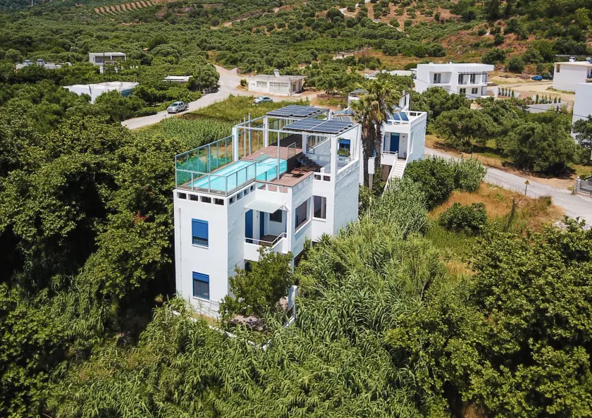 Anna Plakias Apartments - Image 1