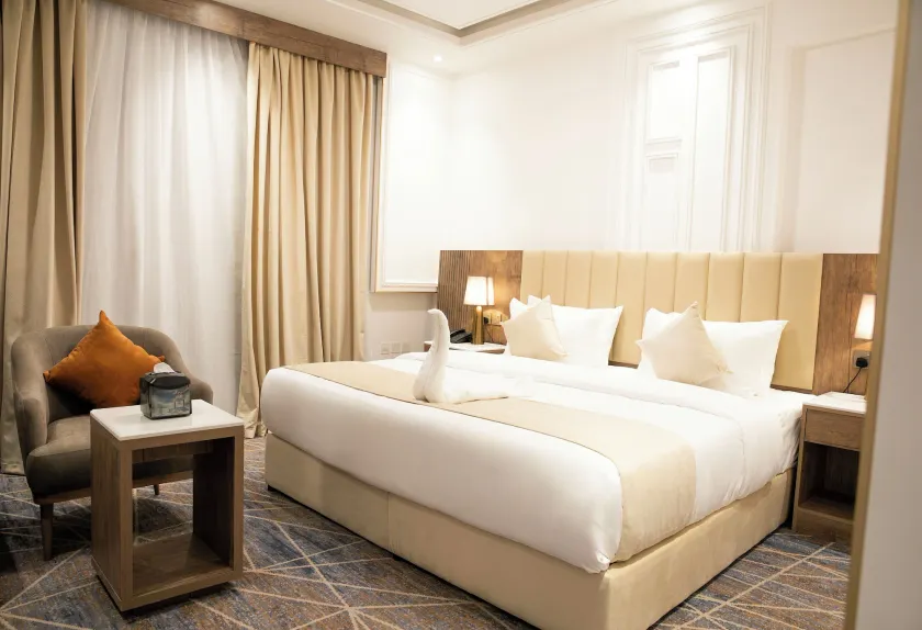 Nars Plus Al Naeem Hotel - Image 1