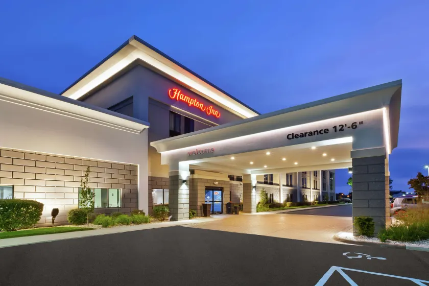 Hampton Inn Monroe - Image 1