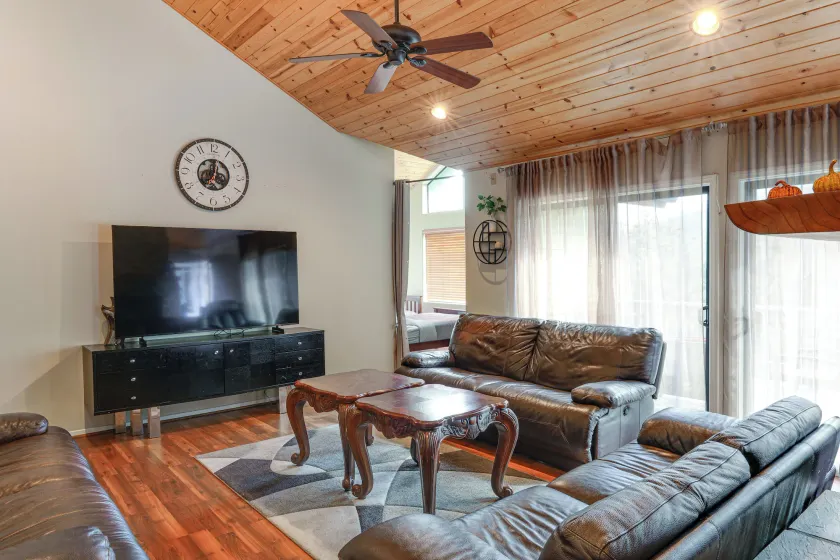 Pine Mountain Club Home w/ Beautiful View! - Image 1