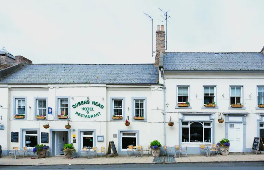 The Queens Head Hotel, Self Check-In - Image 1
