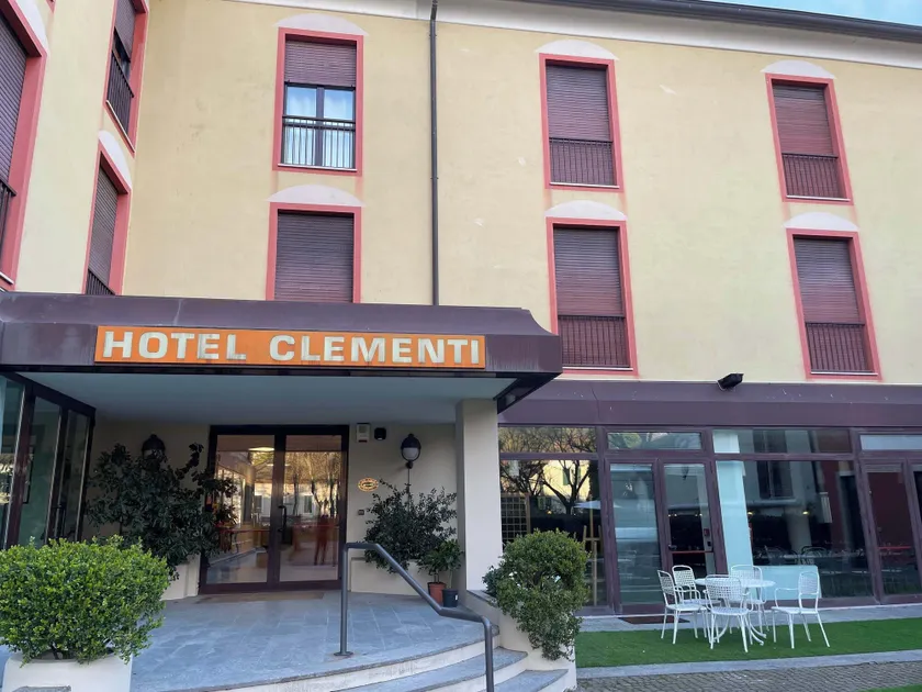 Hotel Clementi - Image 1