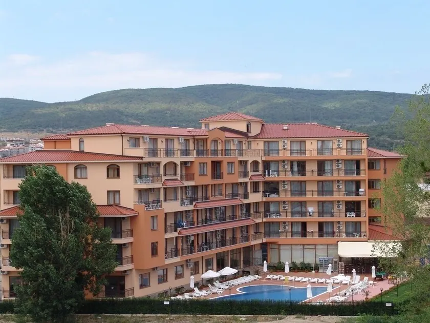 Apart-hotel Happy - Image 1