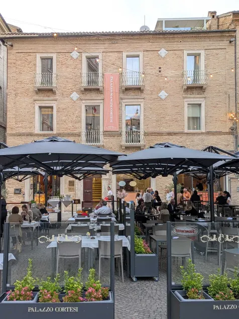 Palazzo Cortesi Boutique Hotel - Image 1