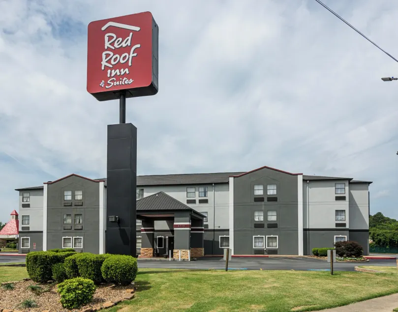 EXPRESS INN & SUITES South Little Rock - Image 1