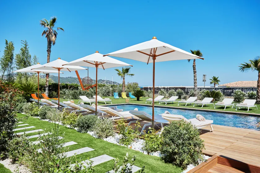  Eden Hotel - Image 1