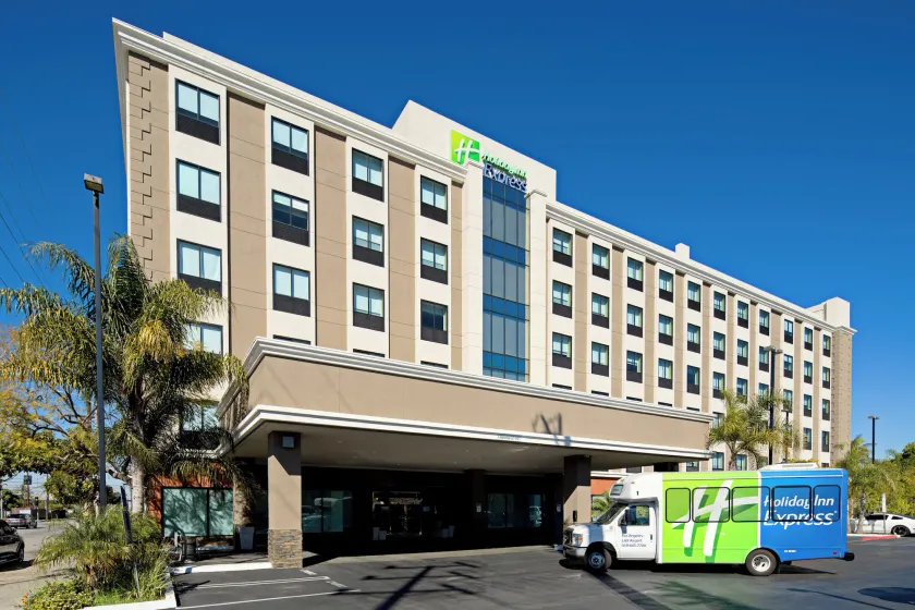 Holiday Inn Express Los Angeles LAX Airport by IHG - Image 1