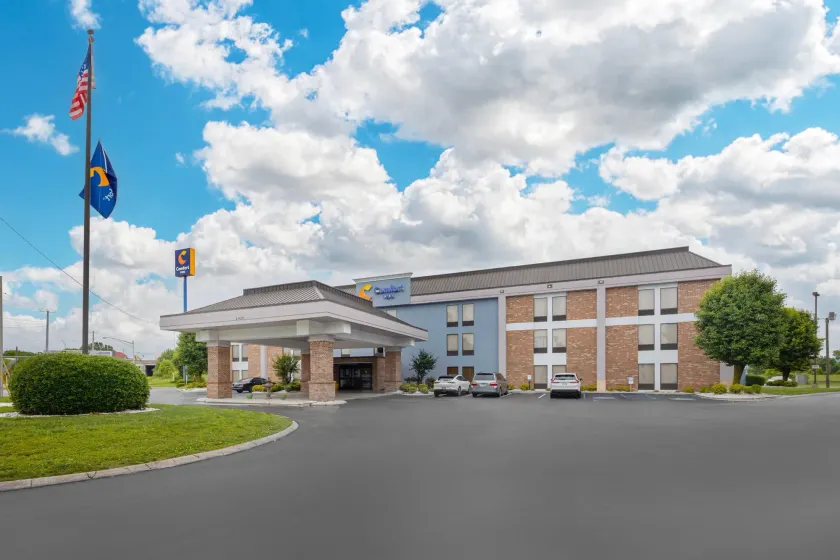 Comfort Inn Chattanooga Downtown Southside - Image 1