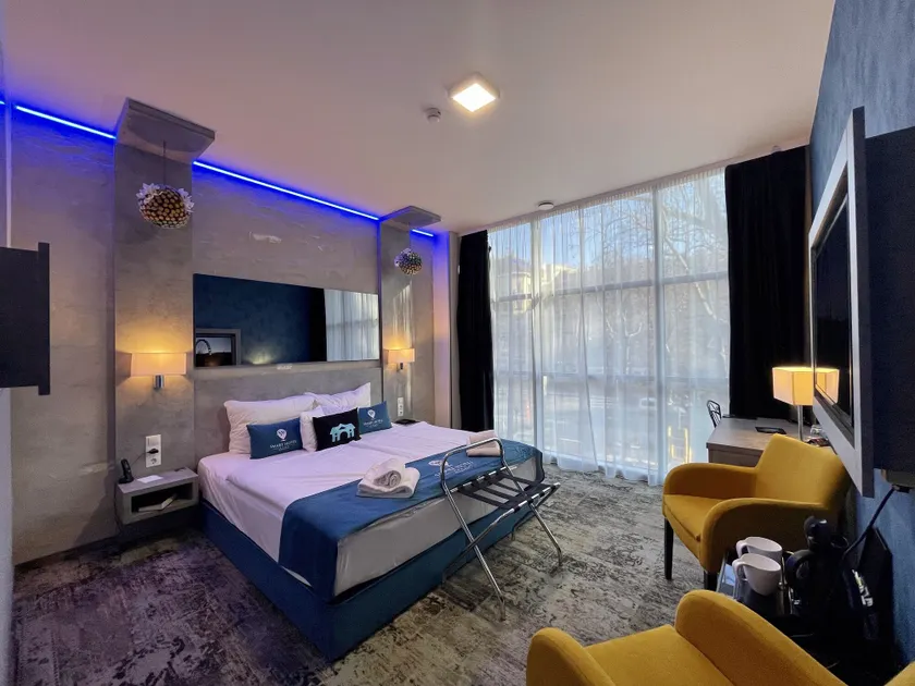 Smart Hotel Budapest - Image 1