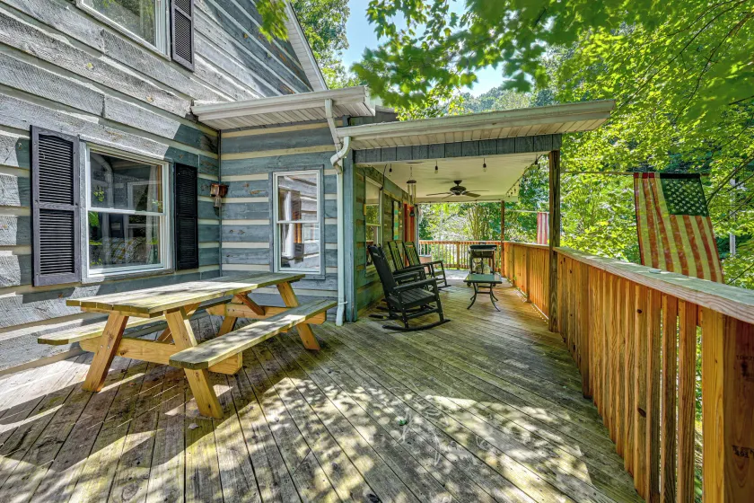 Cozy Cabin! Only a 5-minute Walk to Marina! - Image 1
