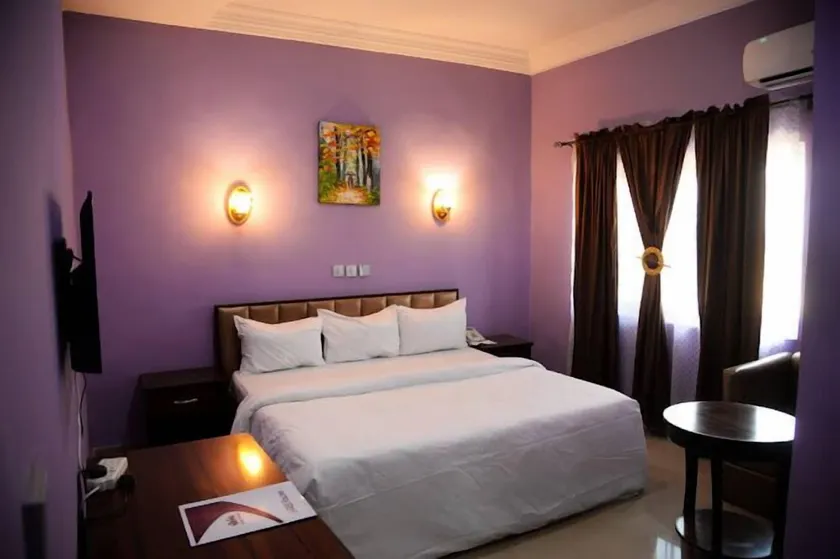 HABZ HOTEL AND SUITES  - Værelse