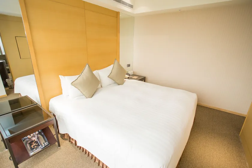 Freshfields Hotel - Image 1
