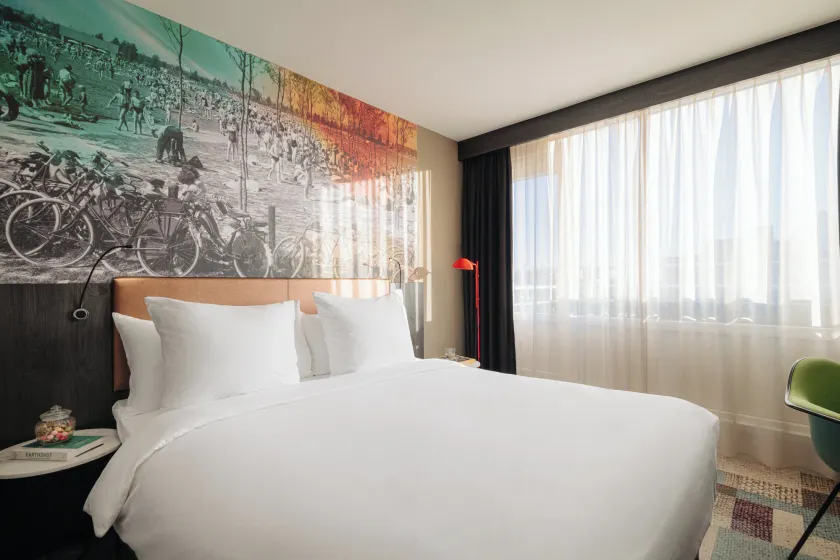Leonardo Hotel Rotterdam Savoy - Image 1