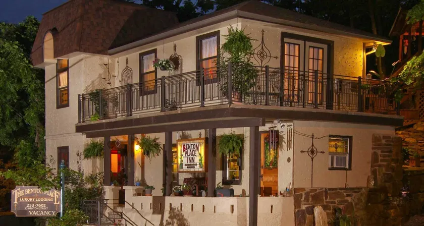 BENTON PLACE INN - Image 1