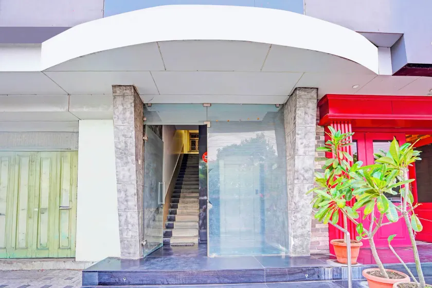 Townhouse Nagpur Yashwant Stadium - Image 1