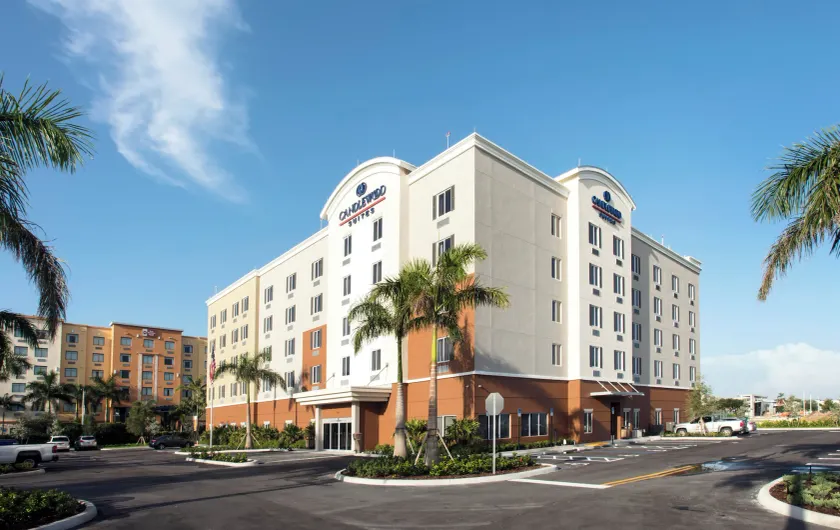 Candlewood Suites - Miami Exec Airport - Kendall by IHG - Image 1
