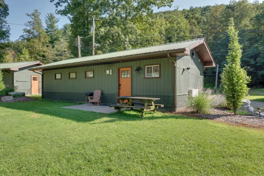 9 Mi to Worlds End State Park: Cabin in Hillsgrove - Image 1