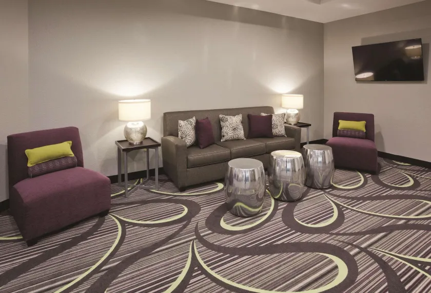 Bloom Hotel - Lobby