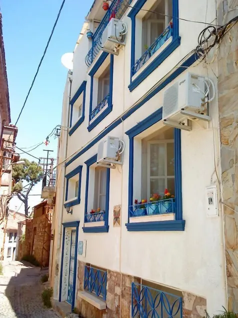 Kelebek Ayvalık - Image 1