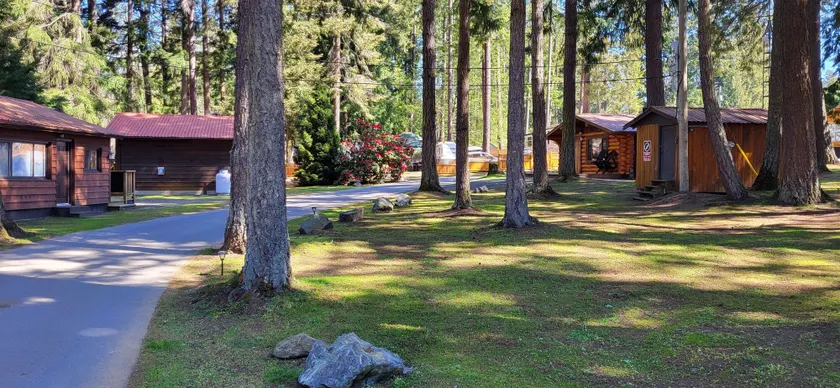 Riverbend Resort - Image 1
