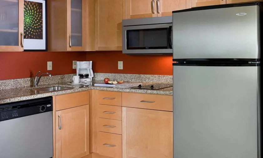 MainStay Suites Appleton Airport - Fox River Mall Area - Image 1