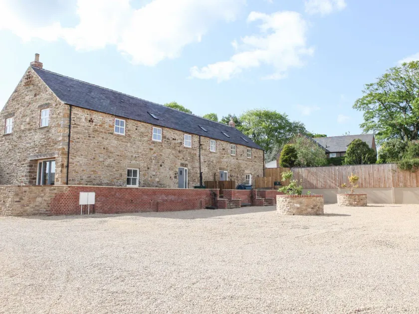 The Turnip Barn - Image 1