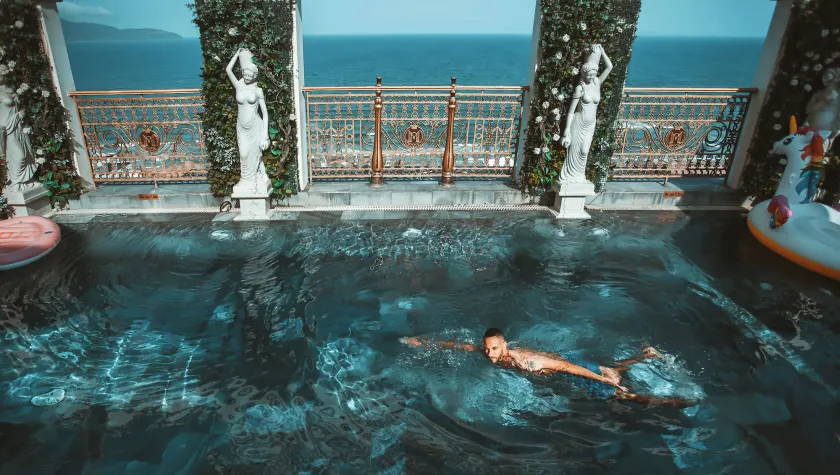 Monarque Hotel Danang - Image 1