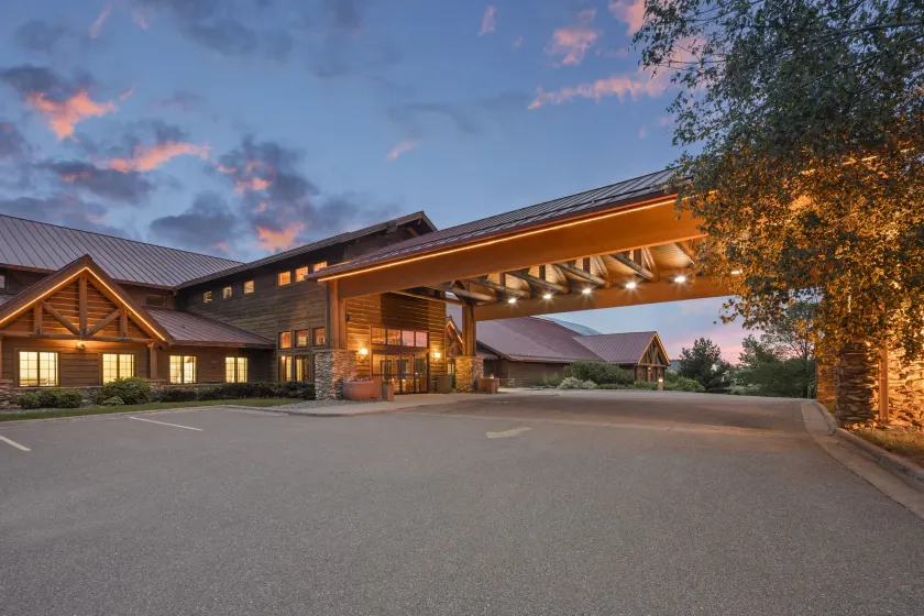 bantr Grand Hotel Wausau - Rothschild - Image 1