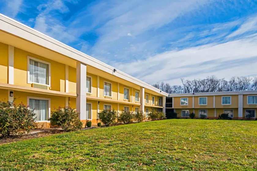 Quality Inn & Suites Hagerstown - Image 1