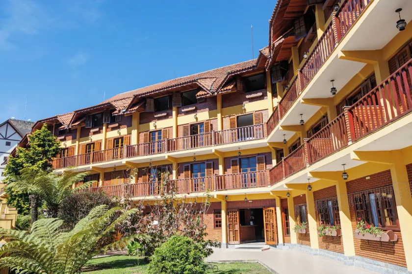 Hotel Garnier - Image 1