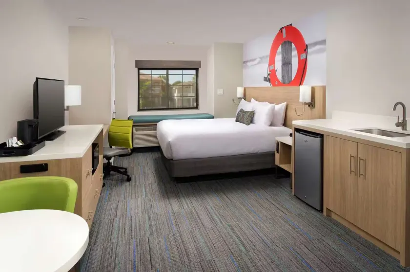 Best Western Beachside Inn - Image 1