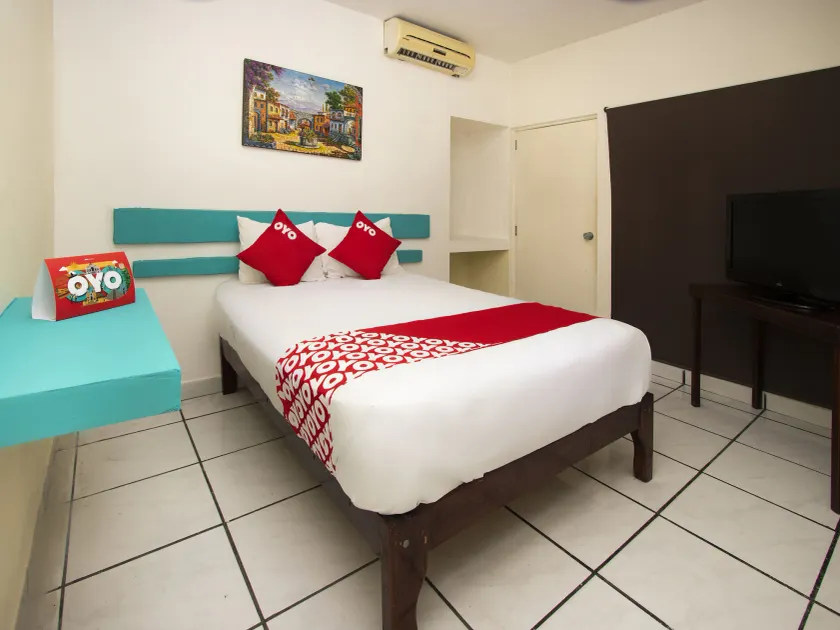 OYO Hotel San Carlos - Image 1