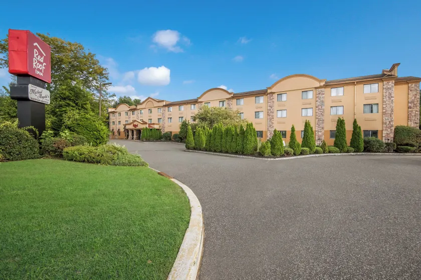 Red Roof Inn Fairfield - Image 1